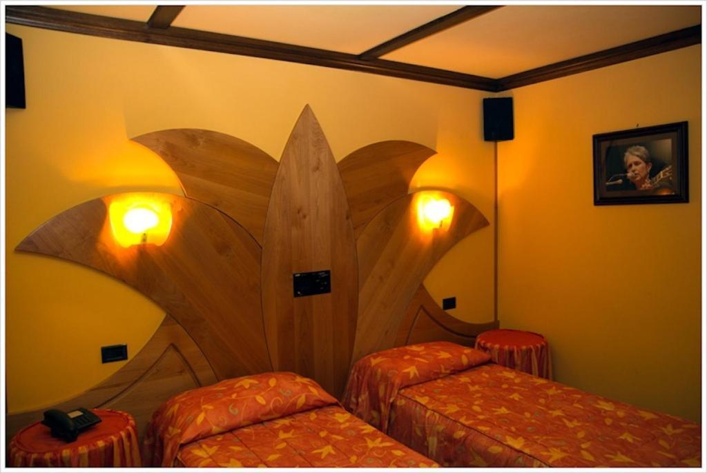 Hotel California Champoluc Eksteriør billede
