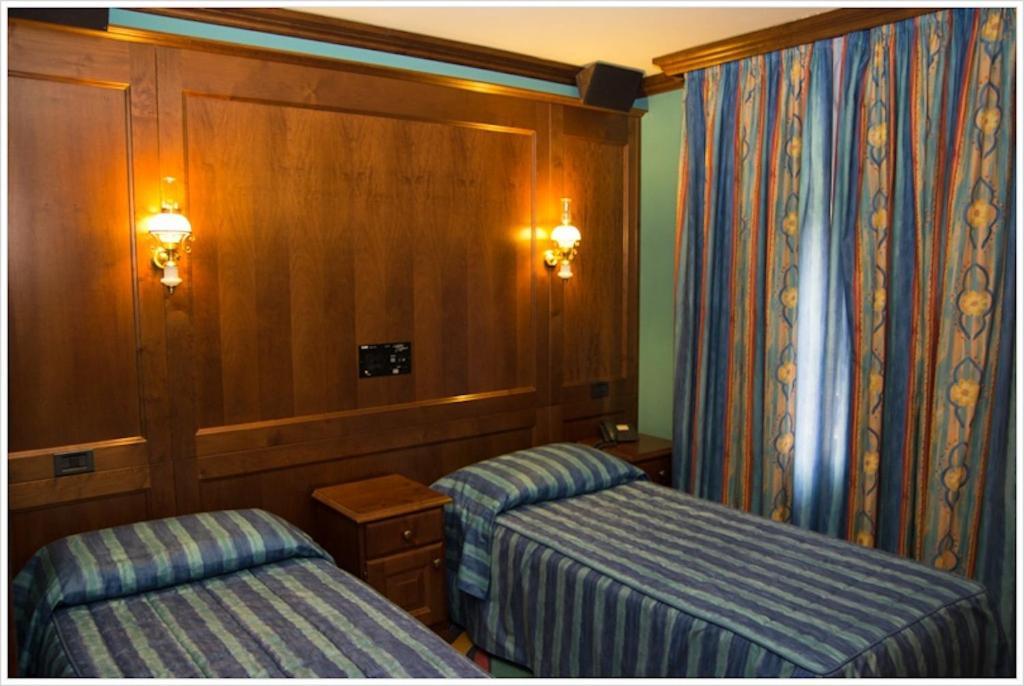 Hotel California Champoluc Eksteriør billede