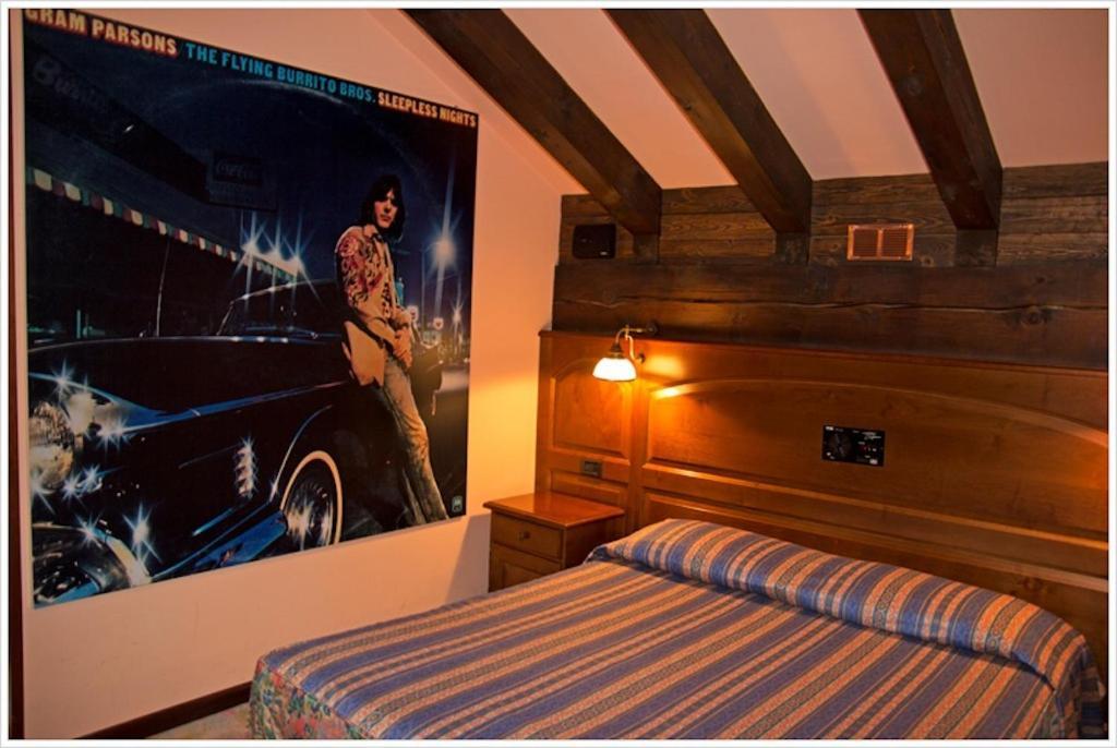 Hotel California Champoluc Eksteriør billede