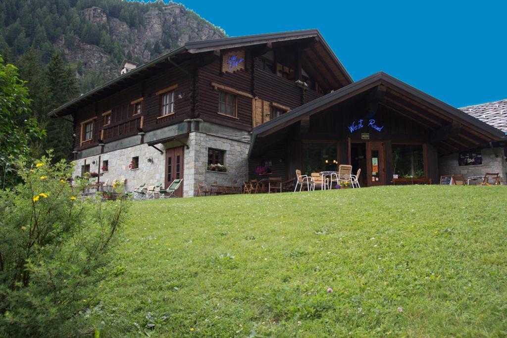 Hotel California Champoluc Eksteriør billede